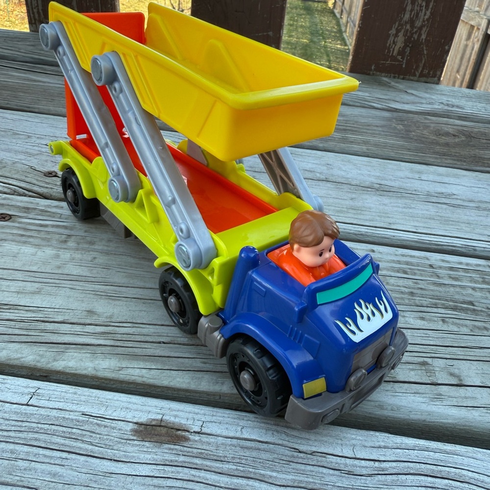 Fisher-Price Little People Wheelies Hauler